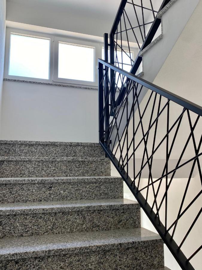 Theros Bibinje Extérieur photo